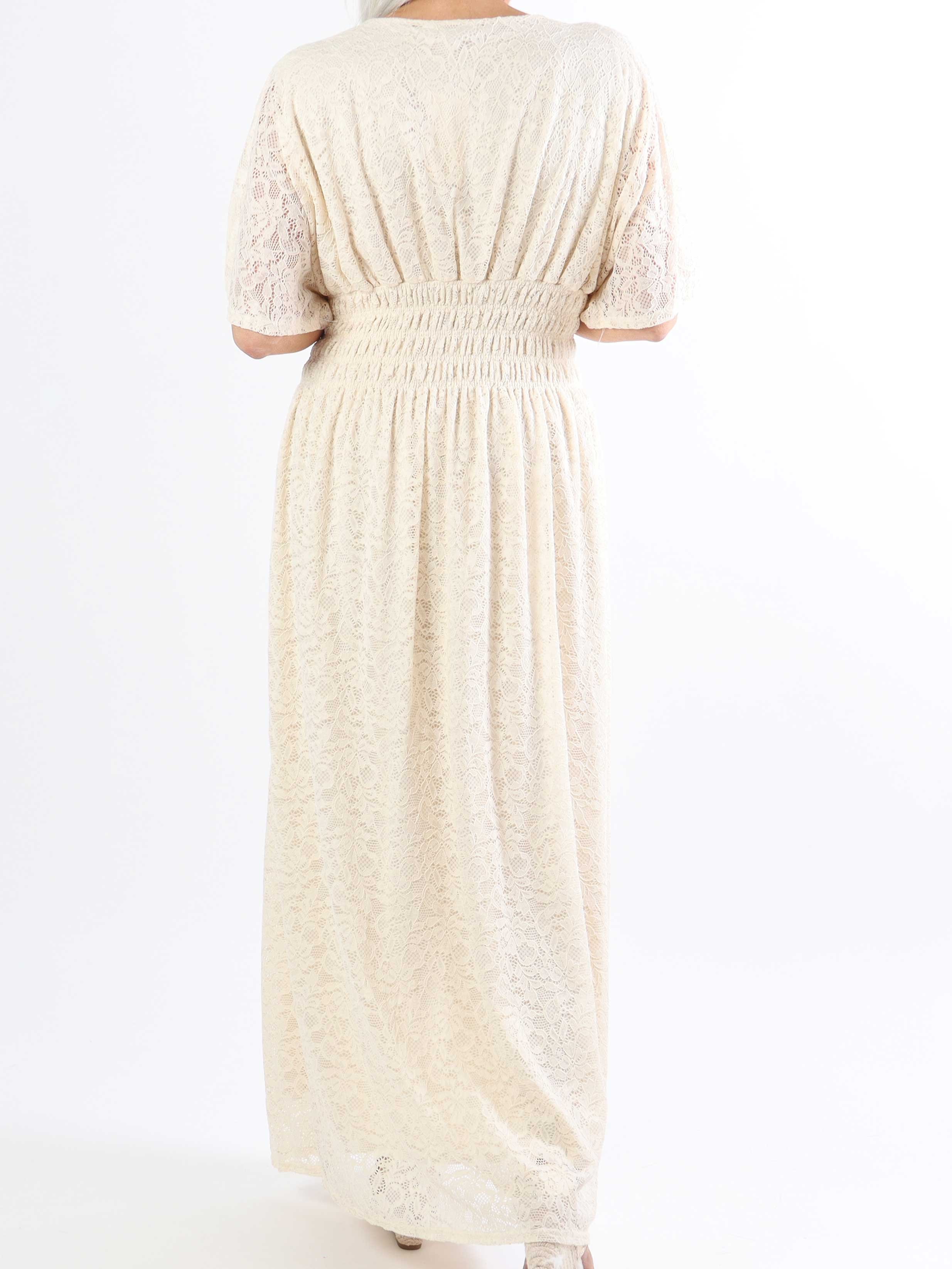 Pams Lace - Lang plus size kjole i blonde med smock under brystet